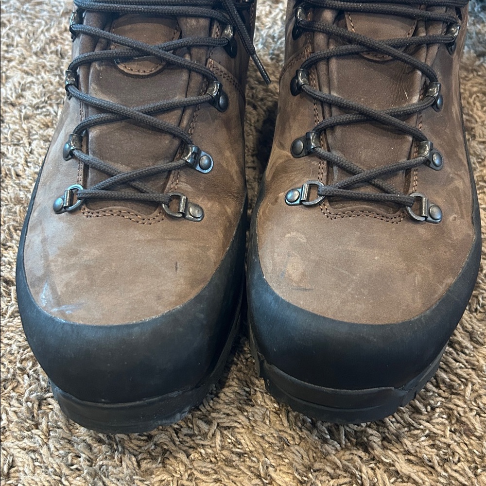 White's Boots Brown Leather Hiking Boots with Padded Collar - Picture 8 of 8